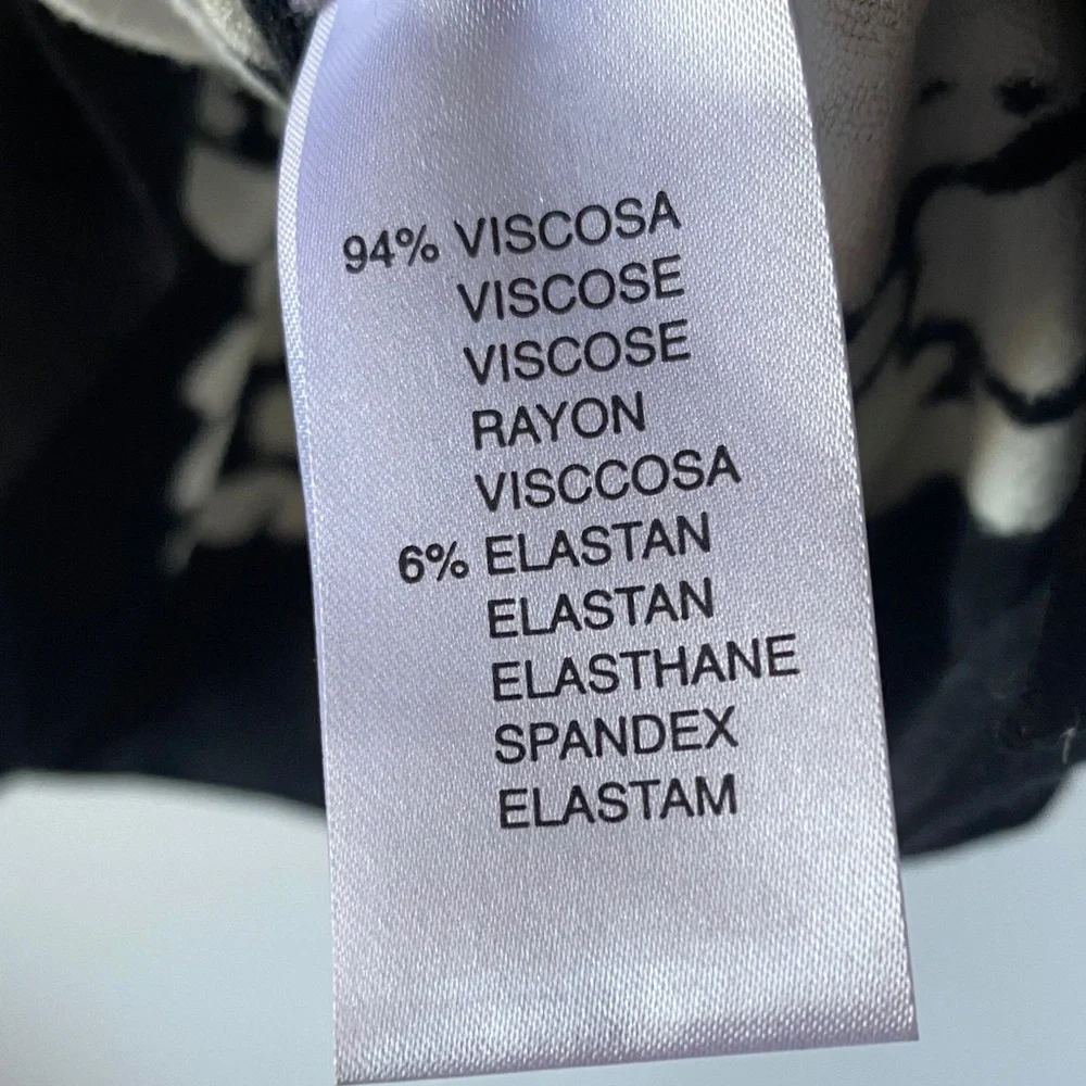 Blumarine Black & Cream Floral Button-Front Cardigan – Made in Italy - Picture 5 of 8